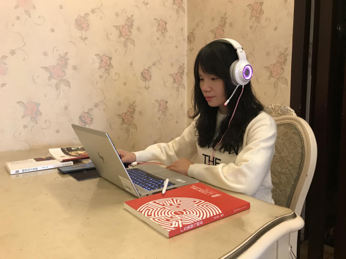 2020.2.26上午(星期三)韦德体育
肖雪锋老师在线讲授《品牌设计与创新实践》19艺术硕士