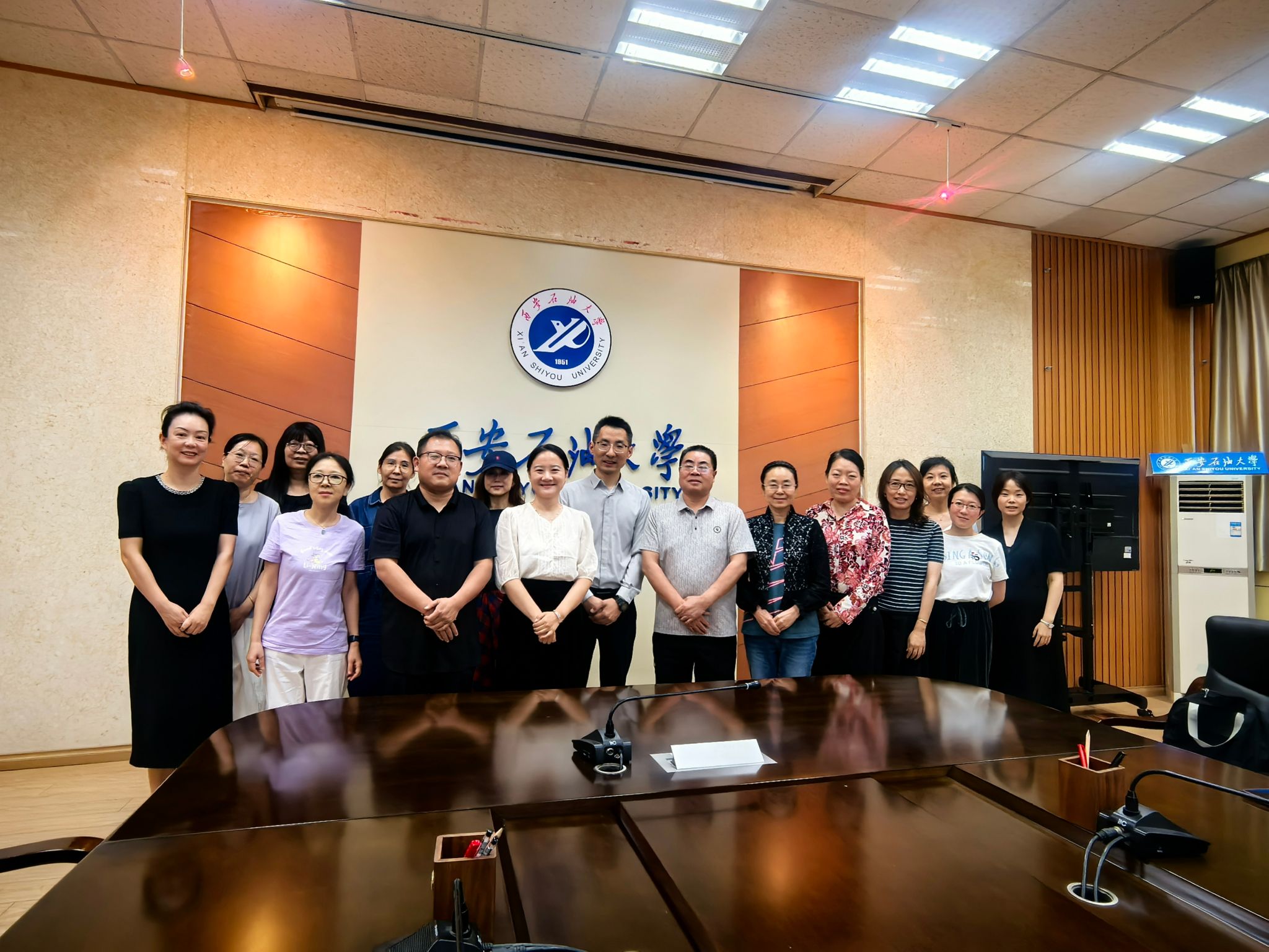 594a90ec7feb04ef5b2e8168ca96245 594a90ec7feb04ef5b2e8168ca96245